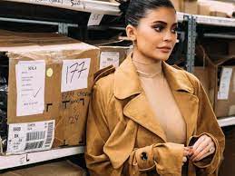 I feel like i need to warn you that what you're about to witness may cause you to spiral into fits of jealousy. Kylie Jenner Sparks Camel Toe Chaos As Coat Parts Over Sheer Bodysuit Daily Star