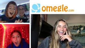 Sienna mae gomez has that birthday glam bag glow! Surprising Fans With Merch On Omegle Sienna Mae Gomez Giving Away Merch Online Youtube