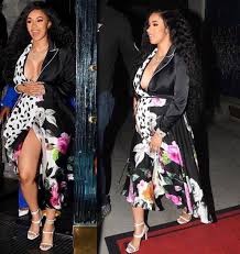 Cardi b reveals she's pregnant with baby no. Pin Auf Cardi B