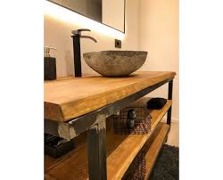 Ollie e un mobile in legno massello con forte spessore di circa 6 cm assemblato con un'angolatura di 45° senza l'utilizzo di viti. Mobile Bagno Tavolo Consolle Legno Massello Larice Stile Industrial 160x50 H80