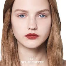 Son Kem Gucci 521 Nellie Cherrie Màu Đỏ Gạch