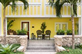 From hot and sizzling calle ocho to the tranquility of sunny isles beach, we have webcams all over miami that will give you just the taste you need to hold you over until you can set down on our sandy shores. History River Inn Miami