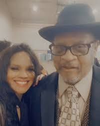 Jessica Lott's Instagram, Twitter & Facebook