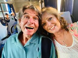 Hi Guys! This the Debut week for Haro in Barra, Go and support this new  talent!! 😎🎸🎶