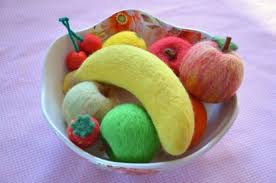 Needle Felted Woolen Peach Needle Felted Fruit By Woolfeltsmiles Felt Fruit Needle Felting Pretend Food