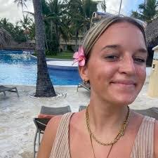 Gayle Simpson's Instagram, Twitter & Facebook