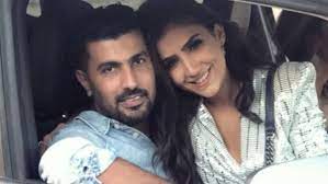 ابتعدت الفنانة اللبنانية &#8203;ألين خلف&#8203; Ø£ÙˆÙ„ Ø¸Ù‡ÙˆØ± Ù„Ù€ ØªØ§ÙŠØ§ Ø¥Ø¨Ù†Ø© Ù…ÙŠ Ø¹Ù…Ø± ÙˆØ²ÙˆØ¬Ù‡Ø§ Ø§Ù„Ù…Ø®Ø±Ø¬ Ù…Ø­Ù…Ø¯ Ø³Ø§Ù…ÙŠ ÙˆØ§Ù„Ù…ØªØ§Ø¨Ø¹ÙˆÙ† Ù† Ø³Ø®Ø© Ù…Ù† Ø£Ù…Ù‡Ø§ Ø´Ø§Ù‡Ø¯ Ø¬Ø±ÙŠØ¯Ø© Ù†ÙˆØ±Øª