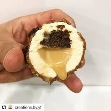 Repost Creations By Yf Rocher Caramel Inspiration Karim Bourgi Composition Biscuit Chocolat Coeur Caramel Coulant Mousse Carame Desserts Biscuits Caramel