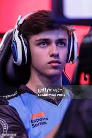 13 Miles Willis Esports Stock Photos, High-Res Pictures, and Images