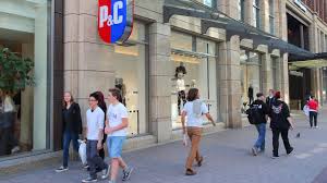Ein unerwarteter shirstorm trifft gerade die in hannover ansässige keksfirma bahlsen. Peek Cloppenburg Werbung Jedem Das Seine Ein Shitstorm Der Nicht So Recht Stattfinden Will Stern De