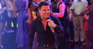 Brazilian singer | dvd pantanal. Apos Beijo Eduardo Costa E Antonia Fontenelle Ganham Torcida De Fas Por Casal Combinam Purepeople