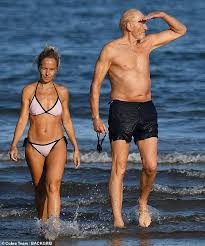 The couple has released an official portrait of the. Charles Dance 73 And His New Girlfriend 53 Enjoy Romantic Stroll In Venice Fr24 News English