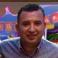 Derek Ruelas's Instagram, Twitter & Facebook