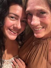 Take me back 365, to this moment. 🛁🌴