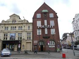 Pauli landungsbrücken, often only referred to as landungsbrücken; Sleep In Hamburg St Pauli Hamburg Aktualisierte Preise Fur 2021