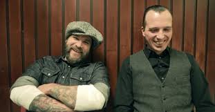 Ursprünglich waren die broilers eine punkband, die im laufe der jahre auch ska und rockabilly in ihren sound integrierten. Broilers Meet Greet Beim 20jahrigen Jubilaumskonzert Zu Gewinnen T Blog
