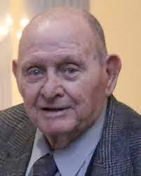 Edward Proffitt's Instagram, Twitter & Facebook