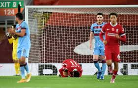 يتصدر قائمة هدافين الدوري الصعودي اللاعب عبد الرزاق حمد الله برصيد29 هدفا ، ويأتي اللاعب. ØªØ¹Ø± Ù Ø¥Ù„Ù‰ ØªØ±ØªÙŠØ¨ Ù…Ø­Ù…Ø¯ ØµÙ„Ø§Ø­ ÙÙŠ ØµØ¯Ø§Ø±Ø© Ù‡Ø¯Ø§ÙÙŠ Ø§Ù„Ø¯ÙˆØ±ÙŠ Ø§Ù„Ø¥Ù†Ø¬Ù„ÙŠØ²ÙŠ Ø±ÙŠØ§Ø¶Ø© Ø¹Ø±Ø¨ÙŠØ© ÙˆØ¯ÙˆÙ„ÙŠØ© Ø§Ù„Ø¥Ù…Ø§Ø±Ø§Øª Ø§Ù„ÙŠÙˆÙ…