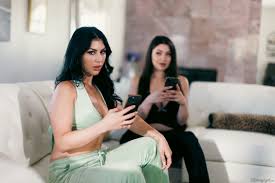 Lingerie action with Alyx Star and Queenie Sateen - PORNSTARS.TUBE