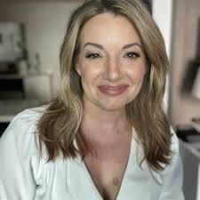 BRONZED AND BEAUTIFUL SPRAY TANNING BY MELISSA HAMMACK