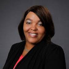 Kelly Hampton's Instagram, Twitter & Facebook