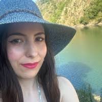 90+ perfiles de «Minerva Lopez»