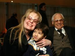 Через полтора года у них родилась дочь. Natalya Belohvostikova Rasskazala Ob Usynovlenii Rebyonka Lajfstajl 26 Fevralya 2020 Kino Teatr Ru