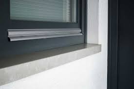 Betonfensterbanke Hightech Fur Die Fassade Betoniu Betonmanufaktur In 2020 Fenster Fensterbank Aussen Bank