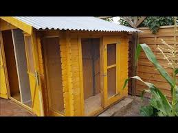 Zunächst geht es an den einkauf wichtiger materialien, die für den bau benötigt werden. Gartenhutte Bauen Zur Voliere Umbauen Youtube