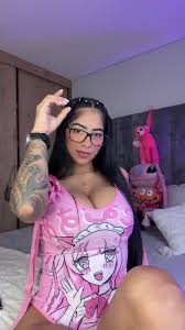 🦄 @bellatorres_official - Bella Torres - TikTok