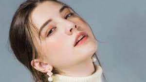 Vlada dzyuba died on friday morning in a hospital in shanghai. Model Dies After Fashion Show Morning Bulletin