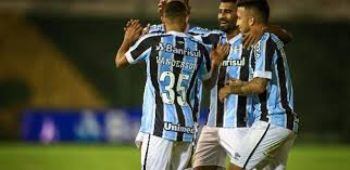 Vanderson ganhou espaço no grêmio na última temporada, após ter total confiança de renato gaúcho em seu futebol. Gremio Gets Scared After 3 Goals In 6 Minutes But Wins And Guarantees 1st Place Ruetir