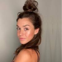 Lyndsay Payne's Instagram, Twitter & Facebook