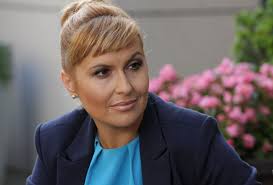 W mediach społecznościowych pojawiło się kilka kadrów z tego wyjazdu, wśród nich piękne zdjęcie jej córki pauliny. Katarzyna Skrzynecka Pokazala Wspolne Zdjecie Z Mezem Sprzed 10 Lat