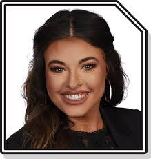 Ashley Lefler's Instagram, Twitter & Facebook