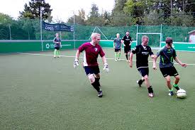 Die torlinie ist mindestens 45 m und höchstens 90 m lang. Spielfeldgrossen Beliebte Masse Fur Minispielfelder Von 3v3 Bis 7v7