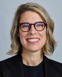 Mindy Redman's Instagram, Twitter & Facebook