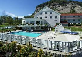 White Mountain Hotel And Resort North Conway Nh Http Www Visitingnewengland Com Hotelinfo 119988 Htm Mountain Hotel Hotels And Resorts Conway New Hampshire