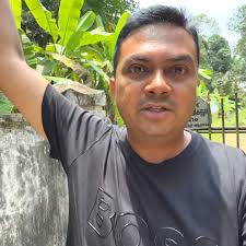 നമ്മുടെ കോഴിക്കോടും കണ്ണൂരുമൊക്കെ വന്നിട്ടുള്ള ലോകസഞ്ചാരിയായ ഇബ്ൻ ബത്തൂത്ത  അന്ത്യവിശ്രമം കൊള്ളുന്ന സ്ഥലത്ത് സുനീർ ഭായിയോടൊപ്പം ...