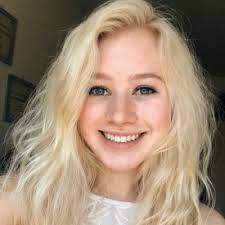 Grace Landry (@graciegurlie)