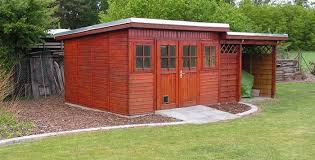 Gerateschuppen Und Gartenhauschen Wo Ist Das Bauen Erlaubt Gartenhaus Ist Eine Baugenehmigung Notig Gartenzeitung Com G Outdoor Structures Outdoor Structures