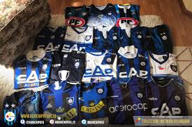 Muestra toda la información personal acerca de los jugadores tales como la edad, nacionalidad, detalles de contratos. Huachipato Fc On Twitter Hoy Vamos Con La Coleccion De Camisetas Historicas De Huachipato Que Nos Han Enviado Los Hinchas Acereros Estan Hermosas Quedateencasa Vamoshuachipato Https T Co 8bav3oqsz5