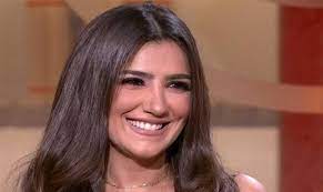 يمنح فيسبوك الأشخاص القدرة على المشاركة. Ø§Ù„ÙÙ†Ø§Ù†Ø© Ù…ÙŠ Ø¹Ù…Ø± ØªÙƒØ´Ù Ø¹Ù† Ø§Ø¹ØªØ°Ø§Ø±Ù‡Ø§ Ø¹Ù† Ù…Ø³Ù„Ø³Ù„ Ø¨Ø³Ø¨Ø¨ Ø¹Ø§Ø¯Ù„ Ø¥Ù…Ø§Ù… ÙÙƒØ± ÙˆÙÙ† Ù†Ø¬ÙˆÙ… ÙˆÙ…Ø´Ø§Ù‡ÙŠØ± Ø§Ù„Ø¨ÙŠØ§Ù†
