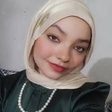 صحبتي بتقولي إني ملامح ثعلب ما بتعرف اني عندي صفاته كمان 🙂🤷🏻‍♀️