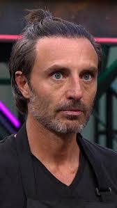 Bibi Moreno's Instagram, Twitter & Facebook