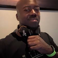 Profile for DJ YOUNG K