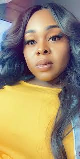 Linda Comer's Instagram, Twitter & Facebook