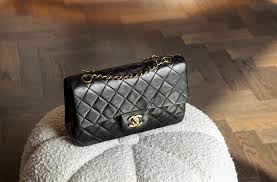 The Chanel Flap Bag: An Icon of Luxury Fashion History | Xupes