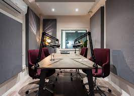 Not many people have the freedom to choose which room they want to once you've picked a room in which you want to record your podcasts, it's time to start. Podcast Studios The Qube