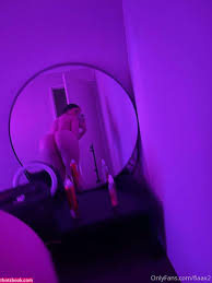 Safiyaax Fiaax2 Urstepmummy Nude OnlyFans Photos 3 - Leaknudes